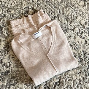 Old Navy Tan V Neck Sweater